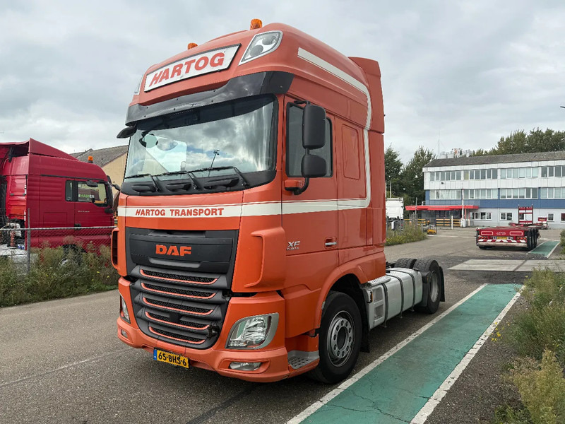 DAF XF 460 BROKEN ENGINE - Tracteur routier: photos 1 DAF XF 460 BROKEN ENGINE - Tracteur routier: photos 1