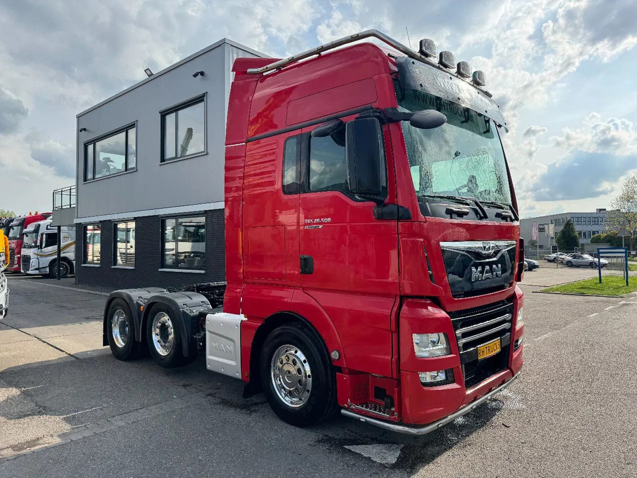 MAN TGX 26.500 6X2 EURO 6 ALCOA SPOILERS 2020 - Tracteur routier: photos 3 MAN TGX 26.500 6X2 EURO 6 ALCOA SPOILERS 2020 - Tracteur routier: photos 3