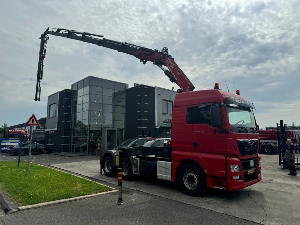MAN TGX 28.440 XLX EURO 6 6X2 + FASSI F365 + FLYJIB - Tracteur routier: photos 2 MAN TGX 28.440 XLX EURO 6 6X2 + FASSI F365 + FLYJIB - Tracteur routier: photos 2