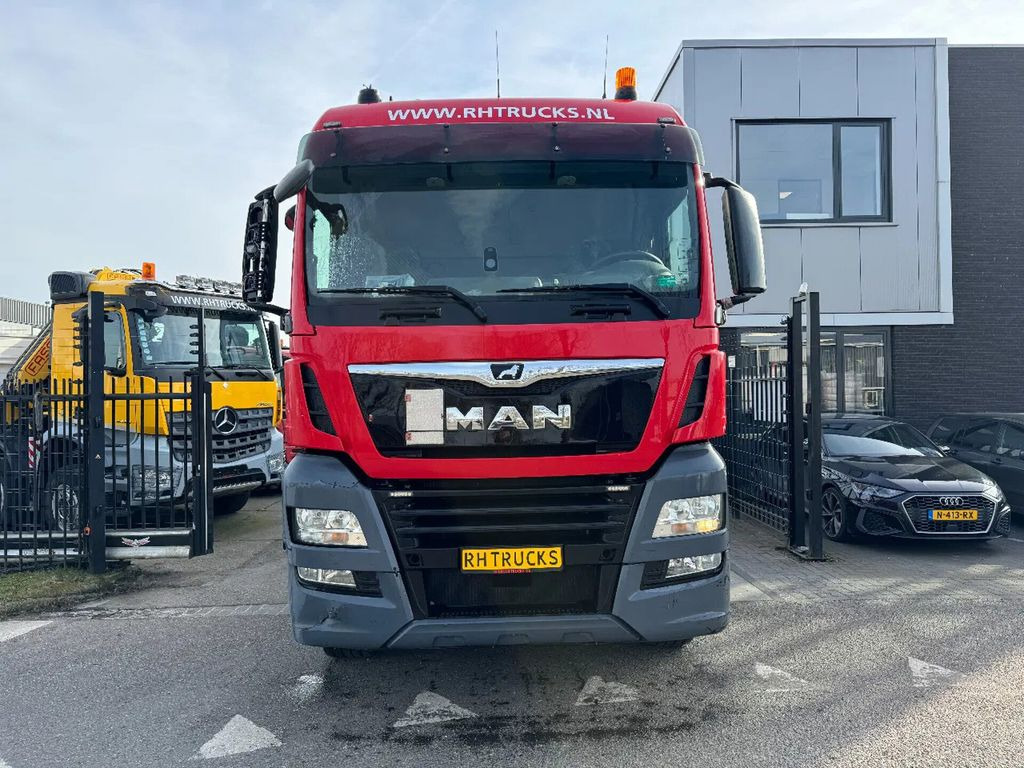 MAN TGX 28.500 6X2 EURO 6 ONLY 464.971 KM HYDRAULIC - Tracteur routier: photos 2 MAN TGX 28.500 6X2 EURO 6 ONLY 464.971 KM HYDRAULIC - Tracteur routier: photos 2