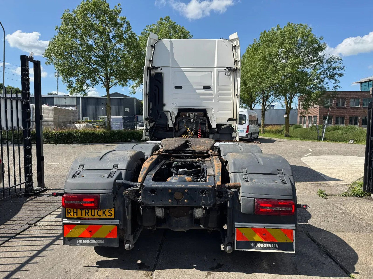 MAN TGX 28.500 6X2 EURO 6 RETARDER DOUBLE AIR - Tracteur routier: photos 5 MAN TGX 28.500 6X2 EURO 6 RETARDER DOUBLE AIR - Tracteur routier: photos 5
