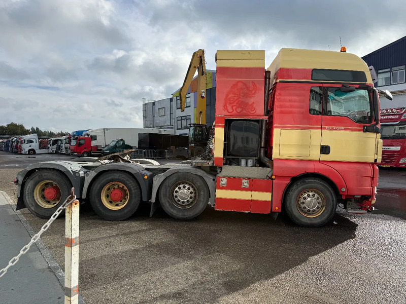 MAN TGX 41.540 8X4 170 TON+ RETARDER + PTO HYDRAULICS - ONLY 182.827 KM - Tracteur routier: photos 4 MAN TGX 41.540 8X4 170 TON+ RETARDER + PTO HYDRAULICS - ONLY 182.827 KM - Tracteur routier: photos 4