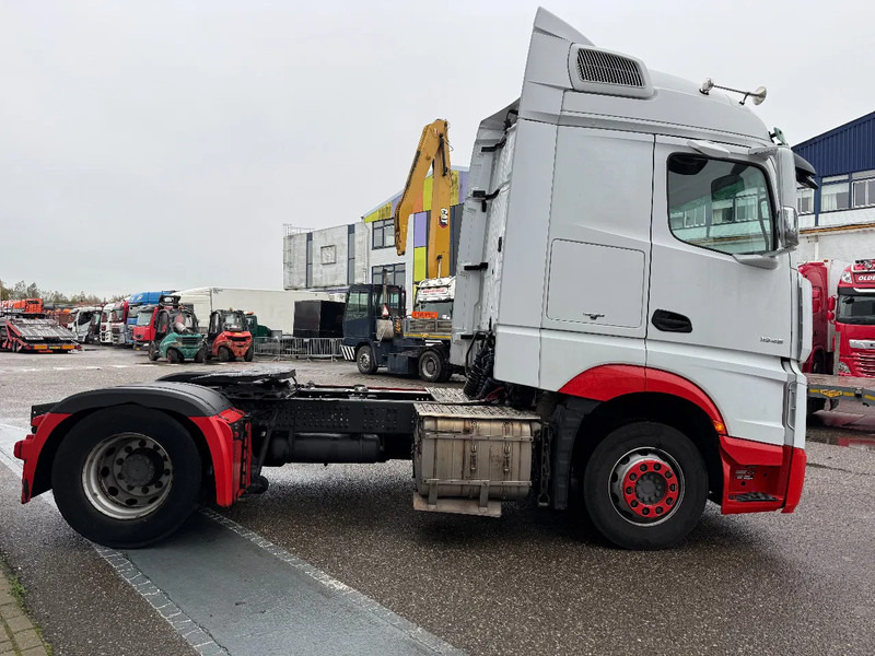 Mercedes-Benz Actros 1945 4X2 EURO 6 - NL TRUCK 1st OWNER (1845) - Tracteur routier: photos 4 Mercedes-Benz Actros 1945 4X2 EURO 6 - NL TRUCK 1st OWNER (1845) - Tracteur routier: photos 4