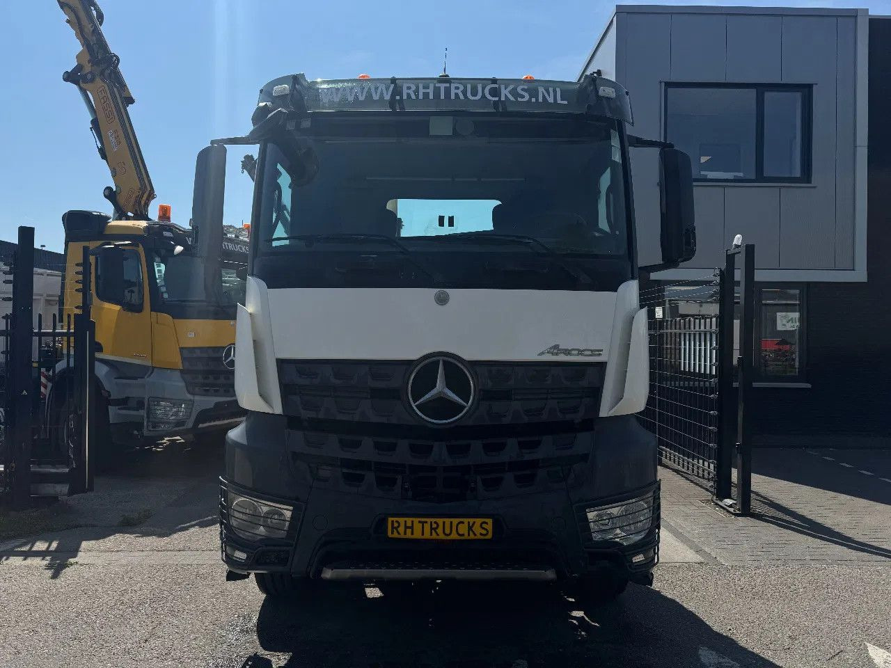 Mercedes-Benz Arocs 1939 4X2 EURO 6 HUB REDUCTION - Tracteur routier: photos 2 Mercedes-Benz Arocs 1939 4X2 EURO 6 HUB REDUCTION - Tracteur routier: photos 2