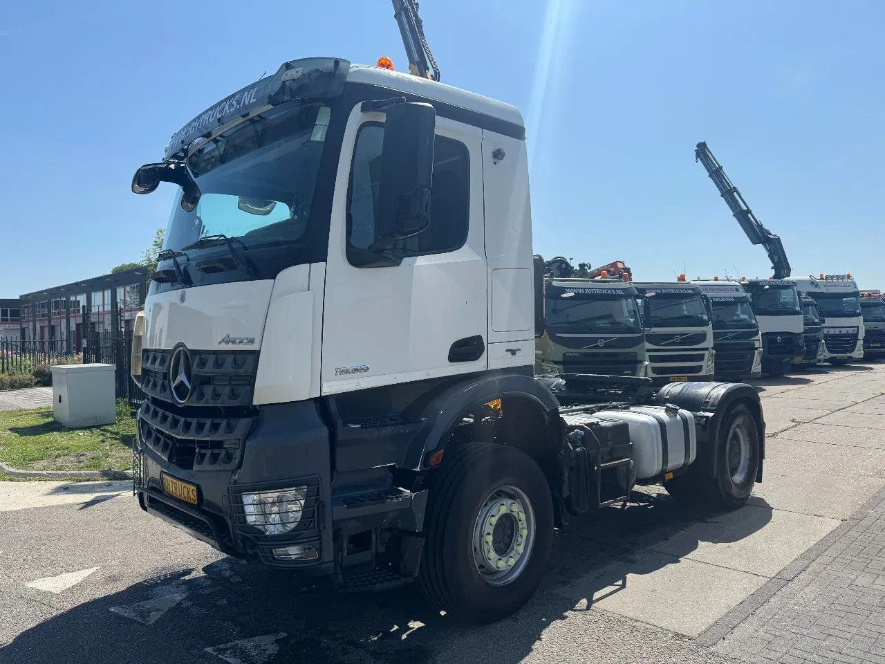 Mercedes-Benz Arocs 1939 4X2 EURO 6 HUB REDUCTION - Tracteur routier: photos 1 Mercedes-Benz Arocs 1939 4X2 EURO 6 HUB REDUCTION - Tracteur routier: photos 1