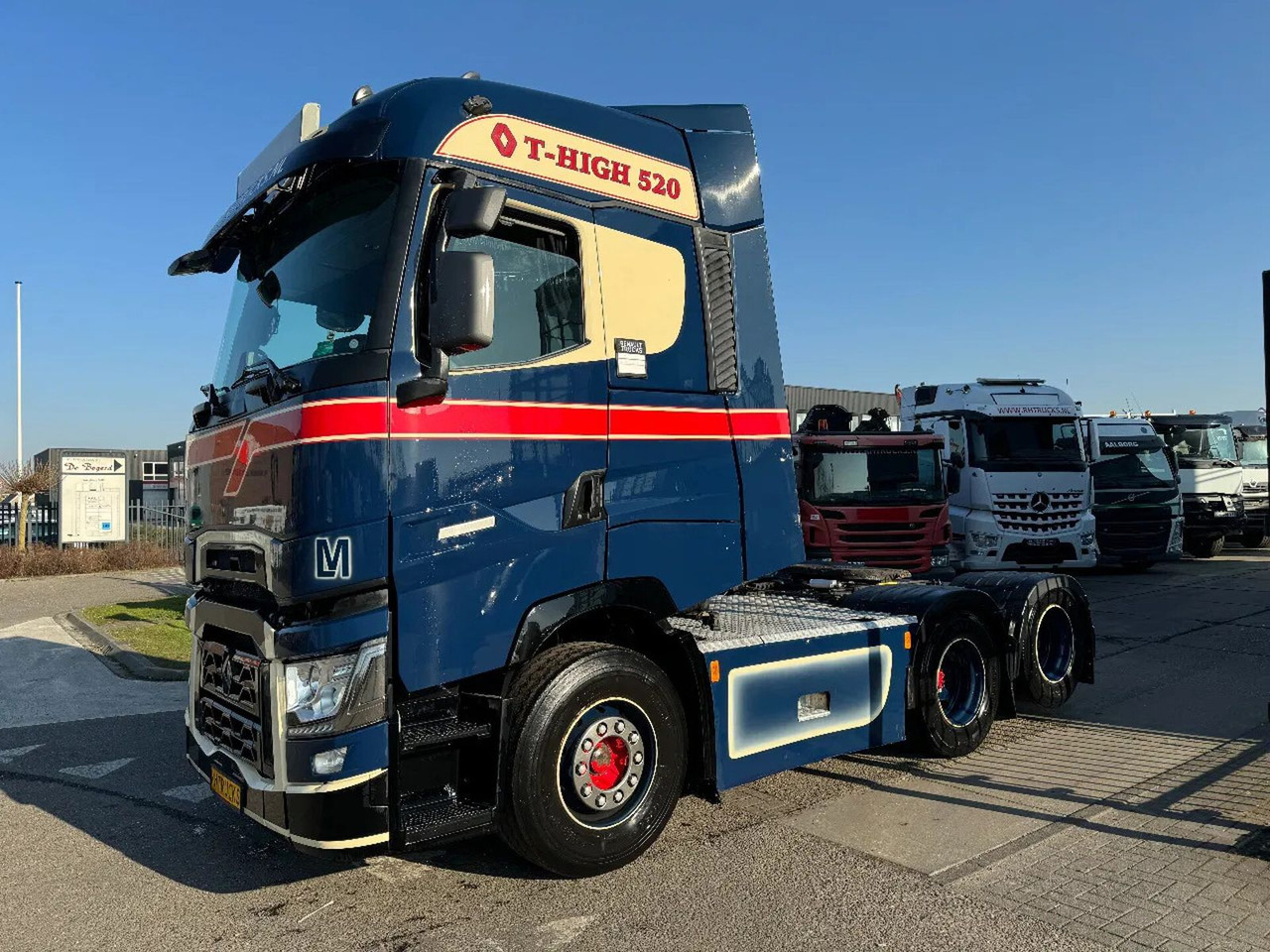 Renault T520 6X2 EURO 6 HYDRAULIC BOOGIE - Tracteur routier: photos 1 Renault T520 6X2 EURO 6 HYDRAULIC BOOGIE - Tracteur routier: photos 1