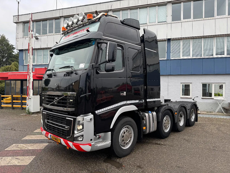 Volvo FH 16.750 8X4 - 160 TON + RETARDER - Tracteur routier: photos 1 Volvo FH 16.750 8X4 - 160 TON + RETARDER - Tracteur routier: photos 1