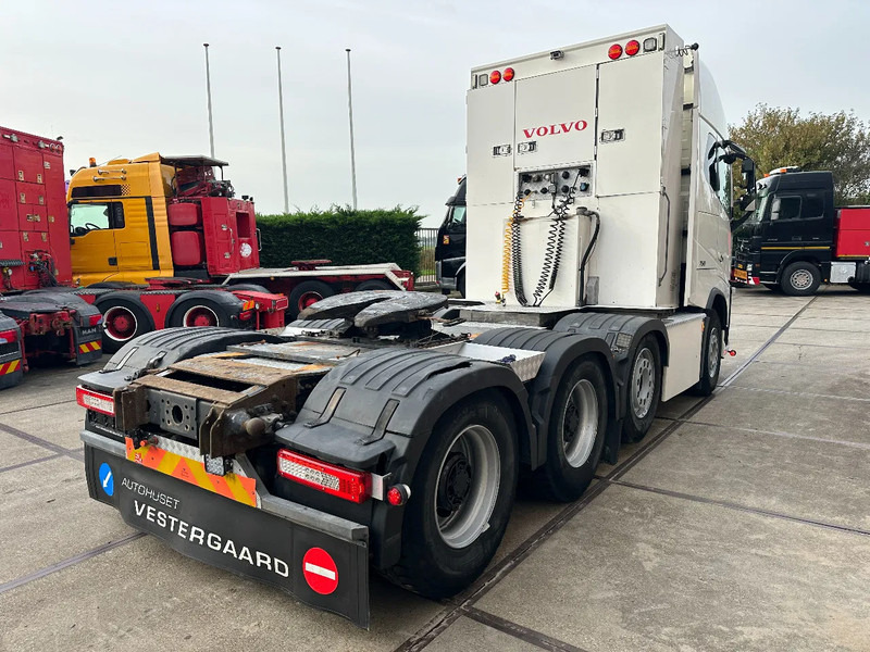 Volvo FH 16.750 8X4, 180 TON POWER STEERING HYDRAULIC - Tracteur routier: photos 5 Volvo FH 16.750 8X4, 180 TON POWER STEERING HYDRAULIC - Tracteur routier: photos 5