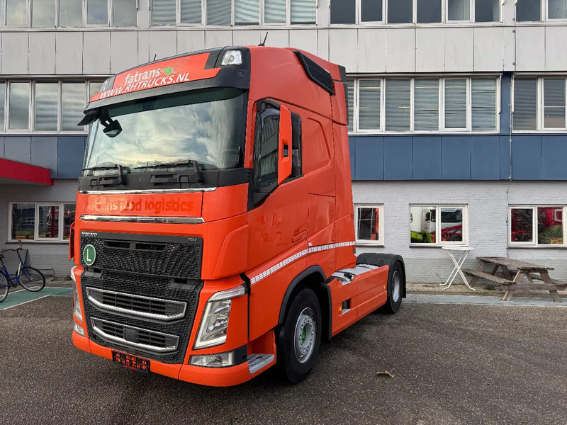 Volvo FH 460 4X2 EURO 6 SKIRTS PARK COOL I SHIFT - Tracteur routier: photos 1 Volvo FH 460 4X2 EURO 6 SKIRTS PARK COOL I SHIFT - Tracteur routier: photos 1