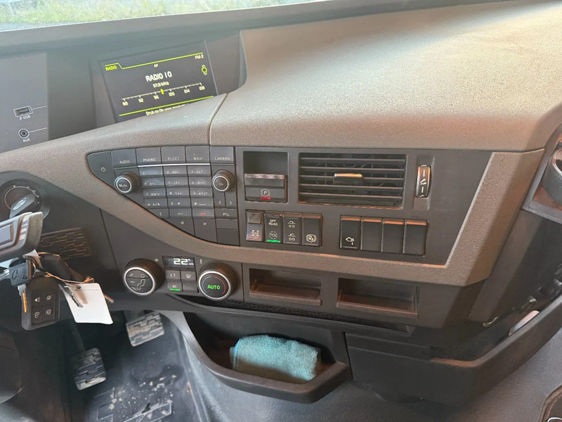 Crédit-bail Volvo FH 500 6X4 - BIG AXLES - EURO 6 + TIPPER HYDRAULICS Volvo FH 500 6X4 - BIG AXLES - EURO 6 + TIPPER HYDRAULICS: photos 16