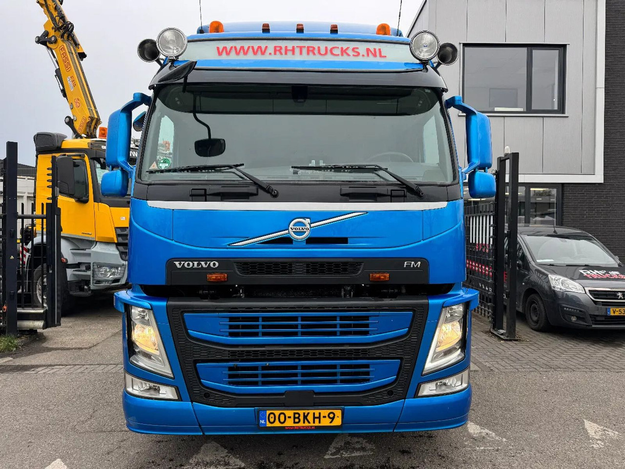 Volvo FM 370 4X2 EURO 6 SKIRTS TÜV TILL 10-2025 - Tracteur routier: photos 2 Volvo FM 370 4X2 EURO 6 SKIRTS TÜV TILL 10-2025 - Tracteur routier: photos 2