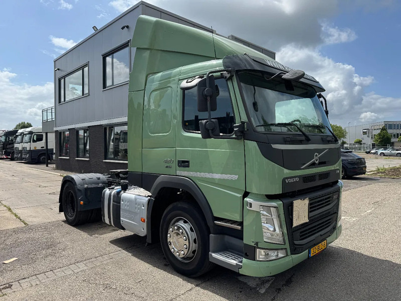 Volvo FM 420 4X2 - DIESEL & LNG GAS - Tracteur routier: photos 3 Volvo FM 420 4X2 - DIESEL & LNG GAS - Tracteur routier: photos 3