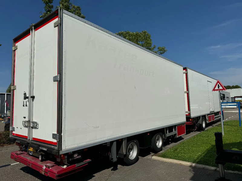 Volvo FH 12.420 4X2 EURO 3+ BURG HANGER + THERMO KING + DHOLLANDIA LIFT - Camion frigorifique: photos 4 Volvo FH 12.420 4X2 EURO 3+ BURG HANGER + THERMO KING + DHOLLANDIA LIFT - Camion frigorifique: photos 4