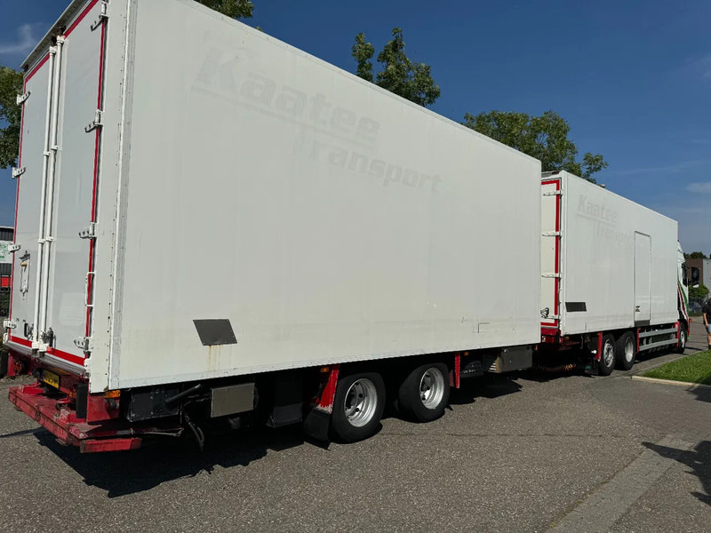 Volvo FH 12.420 6X2 - EURO 3 + HANGER NETAM-FRUEHAUF + THERMOKING + DHOLLANDIA LIFT - Camion frigorifique: photos 5 Volvo FH 12.420 6X2 - EURO 3 + HANGER NETAM-FRUEHAUF + THERMOKING + DHOLLANDIA LIFT - Camion frigorifique: photos 5