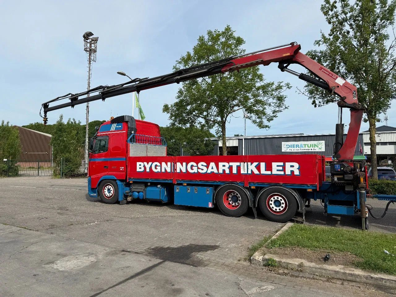 Volvo FH 16.600 600 - 6X2 - EURO 5 + HMF 2420 K5 + REM - Camion grue: photos 4 Volvo FH 16.600 600 - 6X2 - EURO 5 + HMF 2420 K5 + REM - Camion grue: photos 4