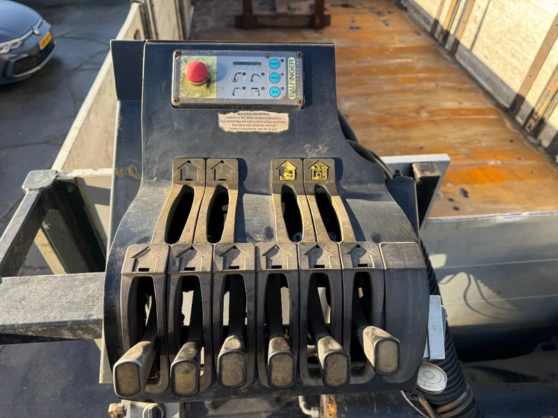 Camion plateau, Camion grue Volvo FM 12.340 6X2 - EURO 3 + PALFINGER PK15002 + LIFT/STEERING AXLE: photos 12