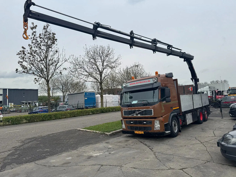 Volvo FM 500 6X2 EURO 5 HIAB 211 EP5 + REMOTE CONTROL - Camion grue: photos 2 Volvo FM 500 6X2 EURO 5 HIAB 211 EP5 + REMOTE CONTROL - Camion grue: photos 2