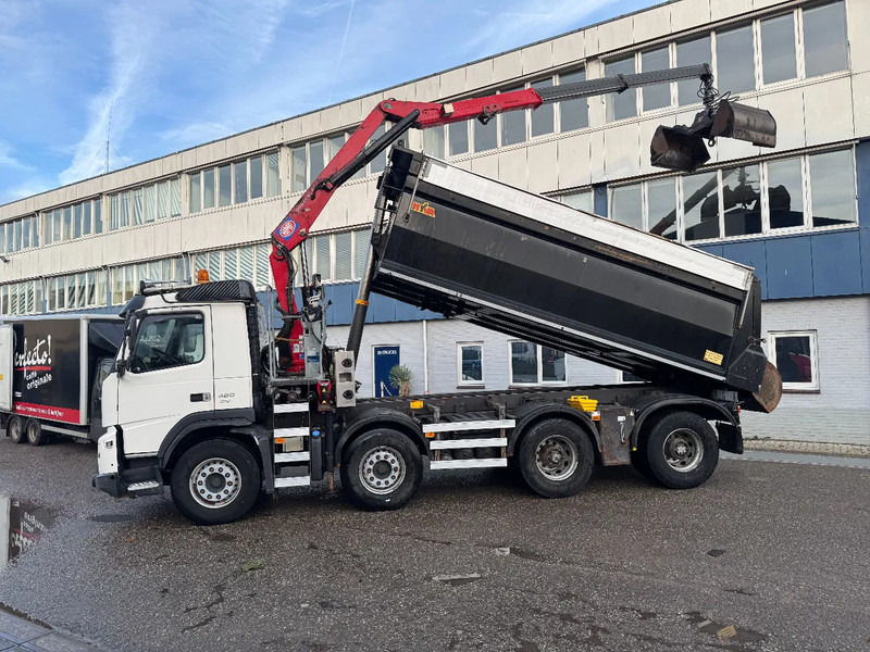Volvo FMX 420 8X4 HMF 1643Z2 + REMOTE CONTROL + HYVA KIPPER - Camion benne, Camion grue: photos 2 Volvo FMX 420 8X4 HMF 1643Z2 + REMOTE CONTROL + HYVA KIPPER - Camion benne, Camion grue: photos 2