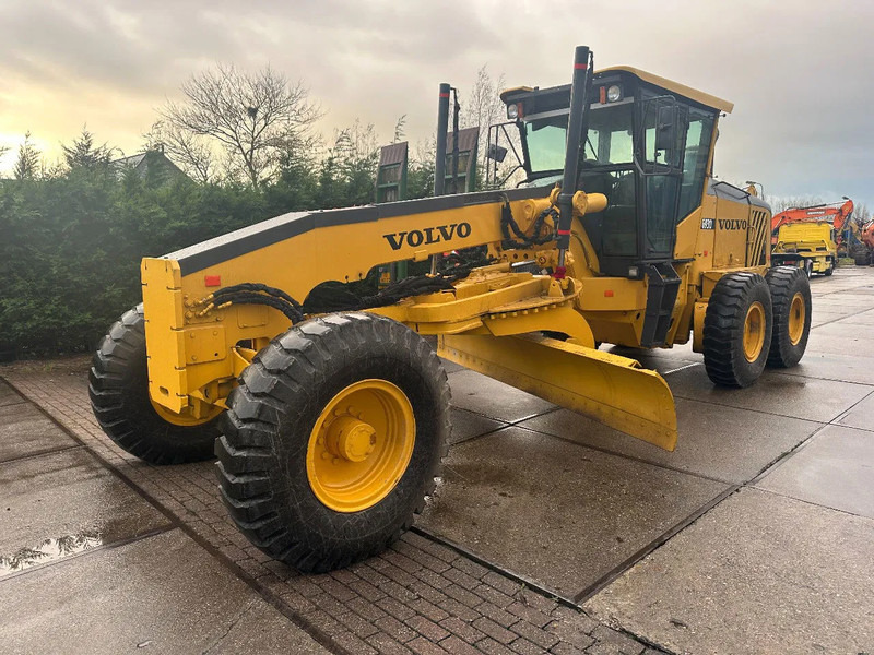 Volvo G 930 - Niveleuse: photos 2 Volvo G 930 - Niveleuse: photos 2