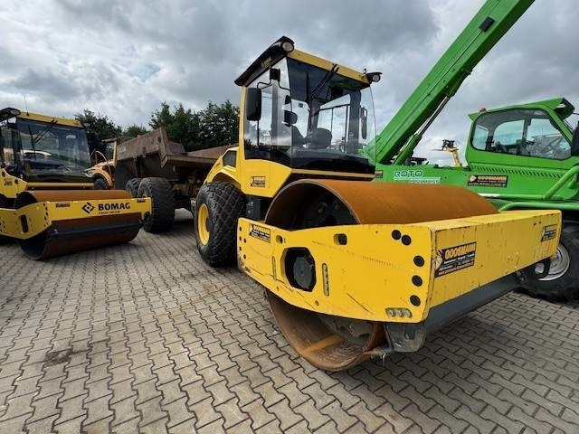 Bomag BW 213 D -5 - Compacteur à pieds de mouton/ Monocylindre: photos 5 Bomag BW 213 D -5 - Compacteur à pieds de mouton/ Monocylindre: photos 5