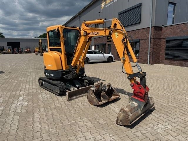 HYUNDAI R25Z-9 AK - Mini pelle: photos 3 HYUNDAI R25Z-9 AK - Mini pelle: photos 3