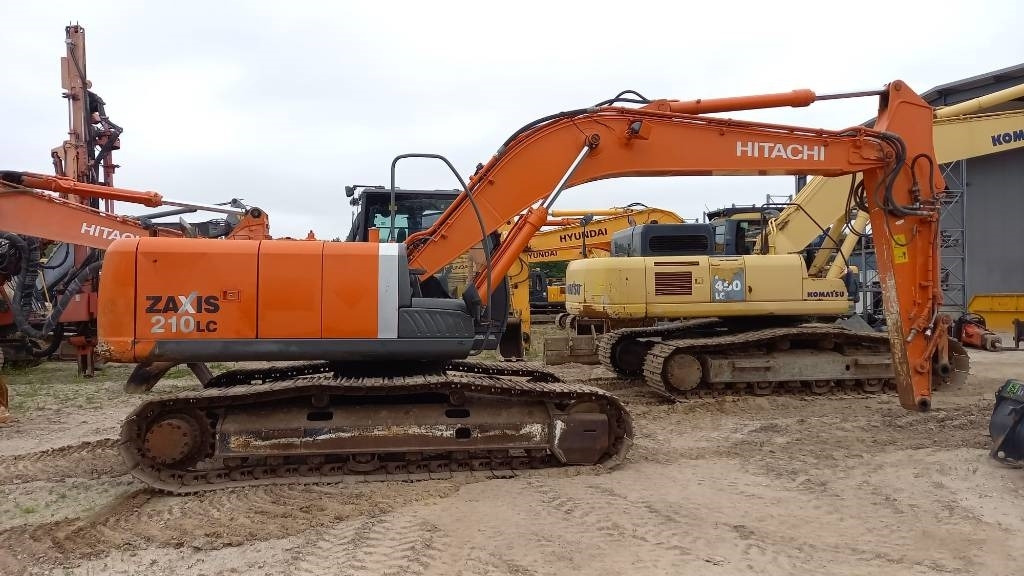 Hitachi ZX 210 LC-3 - Pelle sur chenille: photos 4 Hitachi ZX 210 LC-3 - Pelle sur chenille: photos 4
