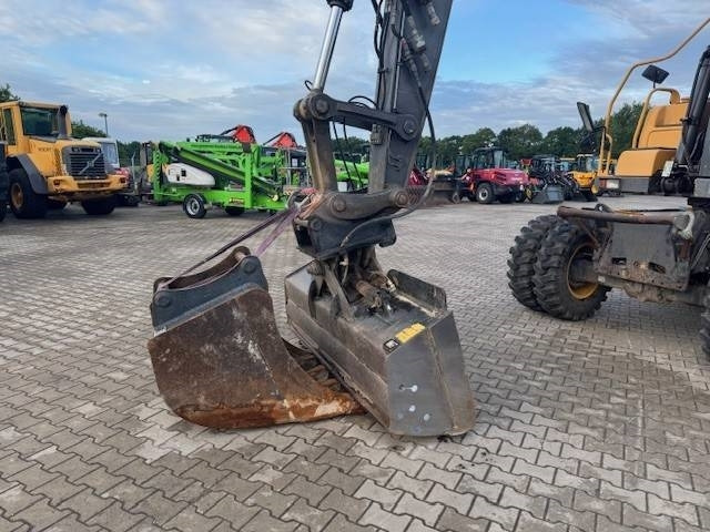 Volvo EW 160 C - Pelle sur pneus: photos 5 Volvo EW 160 C - Pelle sur pneus: photos 5
