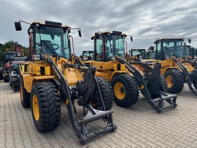 Volvo L 30 HS Klima - Chargeuse sur pneus: photos 3 Volvo L 30 HS Klima - Chargeuse sur pneus: photos 3