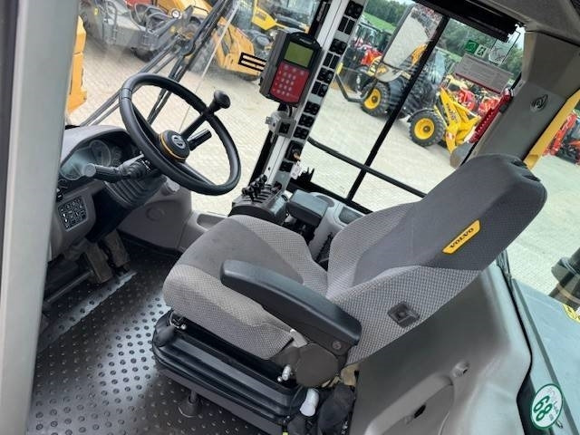 Volvo L 60 H - Chargeuse sur pneus: photos 5 Volvo L 60 H - Chargeuse sur pneus: photos 5