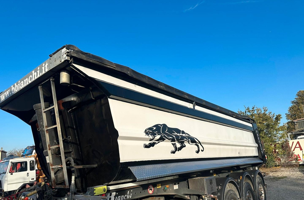 Smeirimorchio ribaltabile Bianchi - Autre matériel: photos 2 Smeirimorchio ribaltabile Bianchi - Autre matériel: photos 2