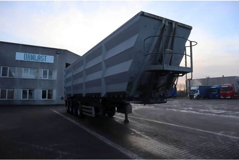 AMT MTDK 4-axle Tipper/Kipper/Tiptrailer 67 m³ - Semi-remorque benne: photos 2 AMT MTDK 4-axle Tipper/Kipper/Tiptrailer 67 m³ - Semi-remorque benne: photos 2