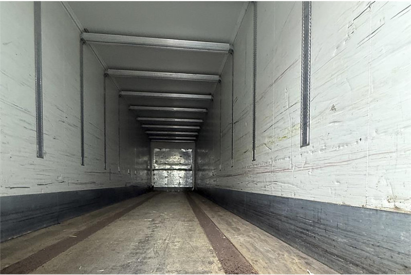 Semi-remorque fourgon KEL-BERG 34 pl.: photos 11