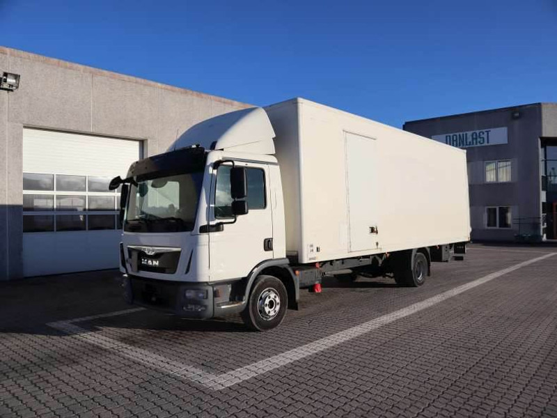 MAN TGL 12.180 EURO 6 - Camion fourgon: photos 1 MAN TGL 12.180 EURO 6 - Camion fourgon: photos 1
