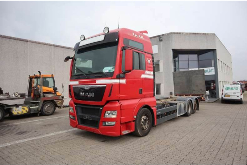 MAN TGX 26.440 EURO 6 - Camion porte-conteneur/ Caisse mobile: photos 1 MAN TGX 26.440 EURO 6 - Camion porte-conteneur/ Caisse mobile: photos 1