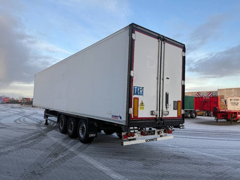 Schmitz Cargobull Refrigerated trailer / Kühlauflieger / Køletrailer - Semi-remorque frigorifique: photos 5 Schmitz Cargobull Refrigerated trailer / Kühlauflieger / Køletrailer - Semi-remorque frigorifique: photos 5