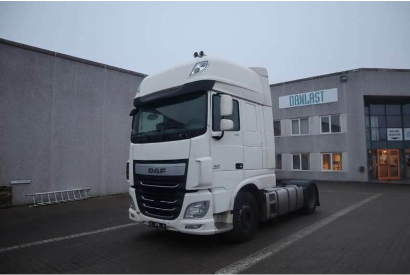 DAF XF 460 Tractor/Sattelzugmaschine/Trækker - Tracteur routier: photos 1 DAF XF 460 Tractor/Sattelzugmaschine/Trækker - Tracteur routier: photos 1