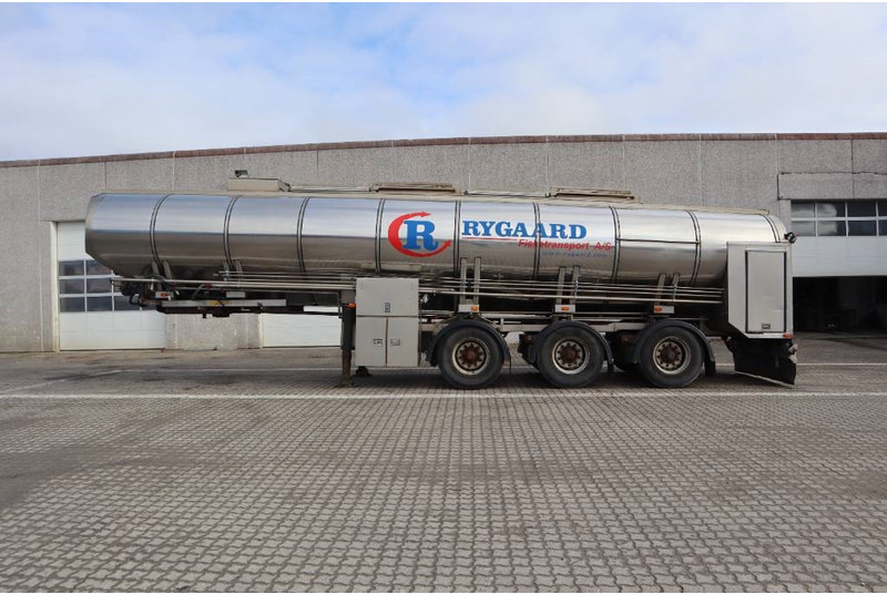 VM TARM Tank trailer / tankauflieger - Semi-remorque citerne: photos 4 VM TARM Tank trailer / tankauflieger - Semi-remorque citerne: photos 4