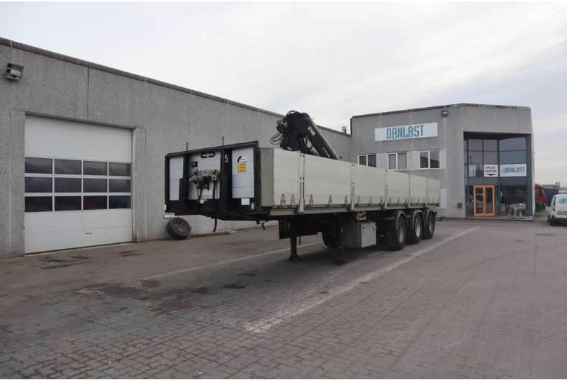 Van Hool Cranetrailer/Krantrailer/Kranauflieger - Semi-remorque plateau: photos 1 Van Hool Cranetrailer/Krantrailer/Kranauflieger - Semi-remorque plateau: photos 1