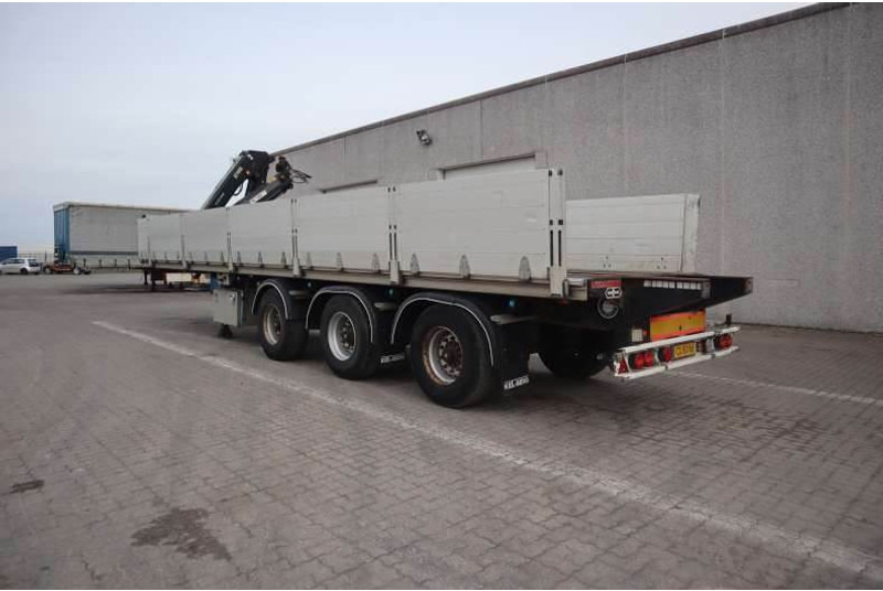 Van Hool Cranetrailer/Krantrailer/Kranauflieger - Semi-remorque plateau: photos 4 Van Hool Cranetrailer/Krantrailer/Kranauflieger - Semi-remorque plateau: photos 4