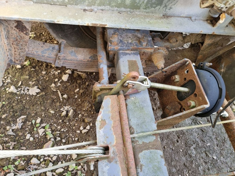 Giant 17.5 Inch - 10 Bolts - Essieu et pièces pour Camion: photos 4 Giant 17.5 Inch - 10 Bolts - Essieu et pièces pour Camion: photos 4