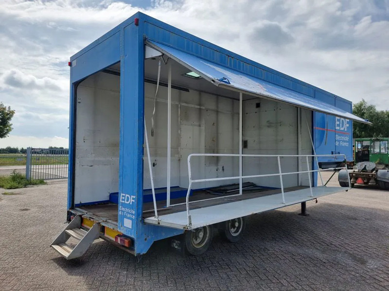 Groenewegen Podiumtrailer - Racetrailer - Semi-remorque fourgon: photos 1 Groenewegen Podiumtrailer - Racetrailer - Semi-remorque fourgon: photos 1