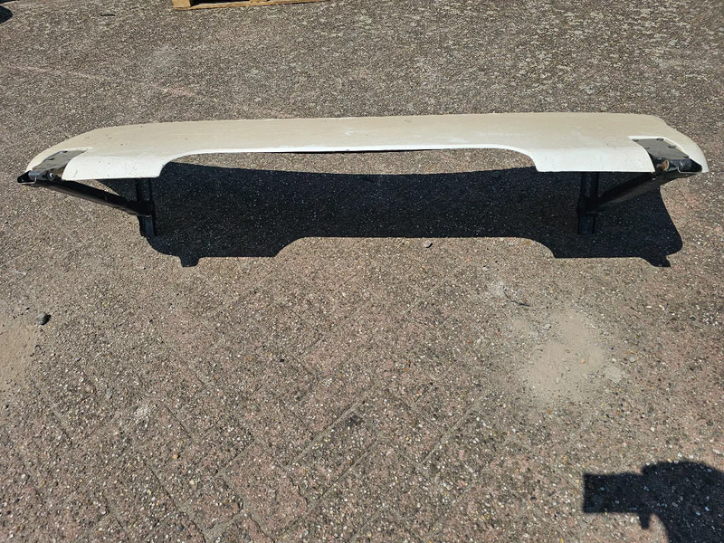 MAN Dak spoiler 81.62910-0131 - Aérodynamique/ Spoilers pour Camion: photos 3 MAN Dak spoiler 81.62910-0131 - Aérodynamique/ Spoilers pour Camion: photos 3
