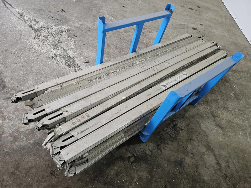 Schmitz Cargobull Doppelstock-systeem - Dubbellaadvloersystem - Pièces de rechange pour Camion: photos 4 Schmitz Cargobull Doppelstock-systeem - Dubbellaadvloersystem - Pièces de rechange pour Camion: photos 4