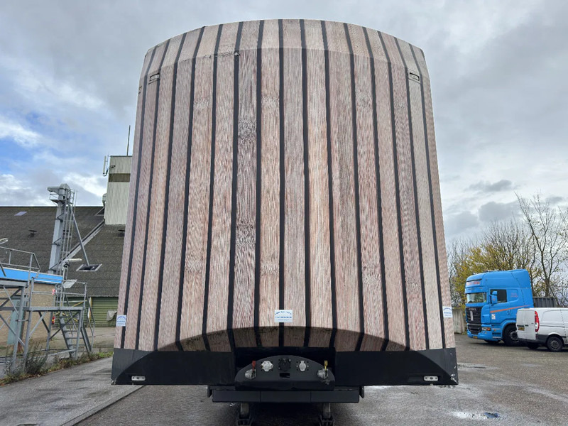 Fruehauf Woon trailer - Race trailer - Car transport - Camper - Semi-remorque: photos 2 Fruehauf Woon trailer - Race trailer - Car transport - Camper - Semi-remorque: photos 2