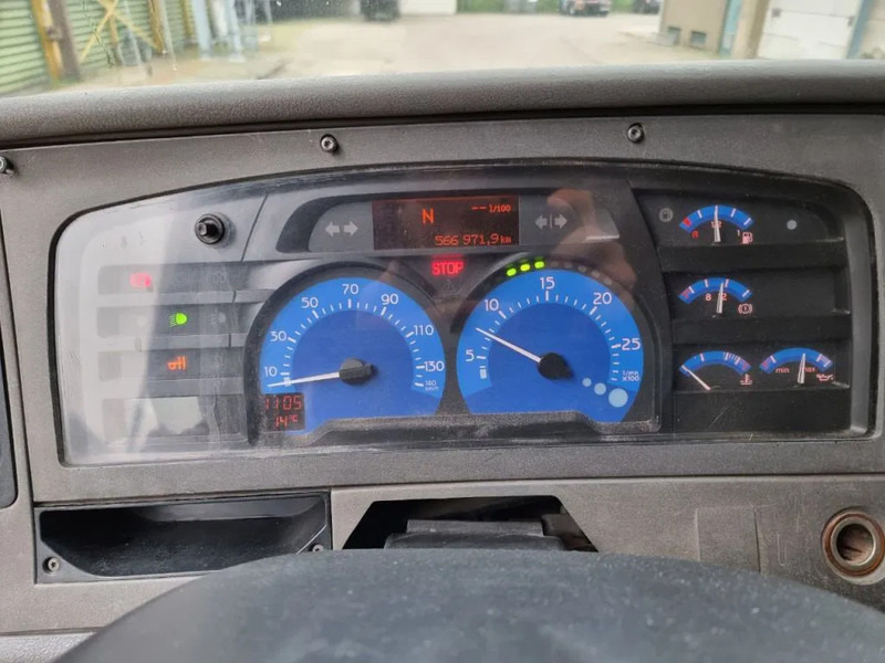 Tracteur routier Renault Premium 370 Manual Gear: photos 10