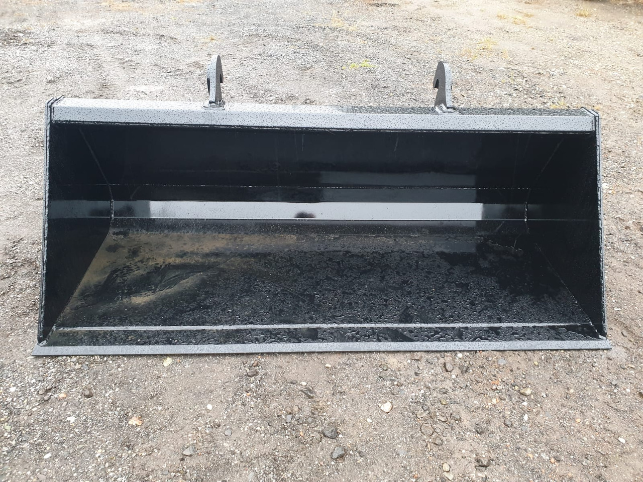 1m³ Erdschaufel mit JCB Q-Fit - Godet pour chargeur pour Engins de chantier: photos 1 1m³ Erdschaufel mit JCB Q-Fit - Godet pour chargeur pour Engins de chantier: photos 1
