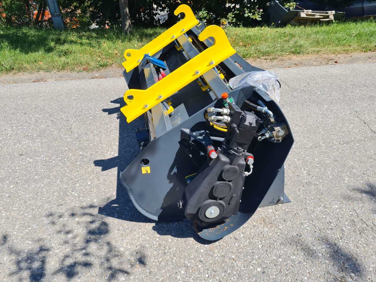 - Godet pour chargeur pour Chariot télescopique: photos 4 - Godet pour chargeur pour Chariot télescopique: photos 4