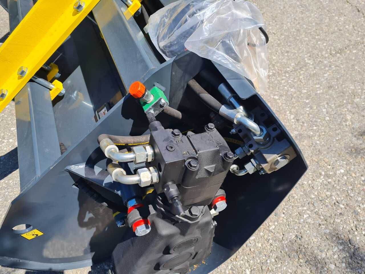 - Godet pour chargeur pour Chariot télescopique: photos 5 - Godet pour chargeur pour Chariot télescopique: photos 5