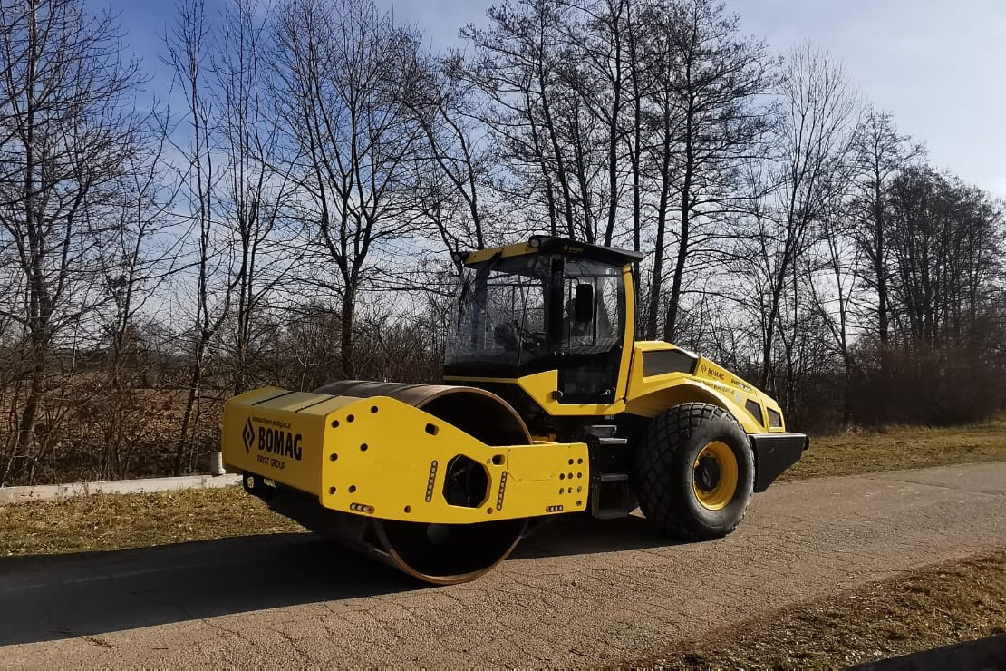 BOMAG BW 219 D-5 - Compacteur: photos 3 BOMAG BW 219 D-5 - Compacteur: photos 3