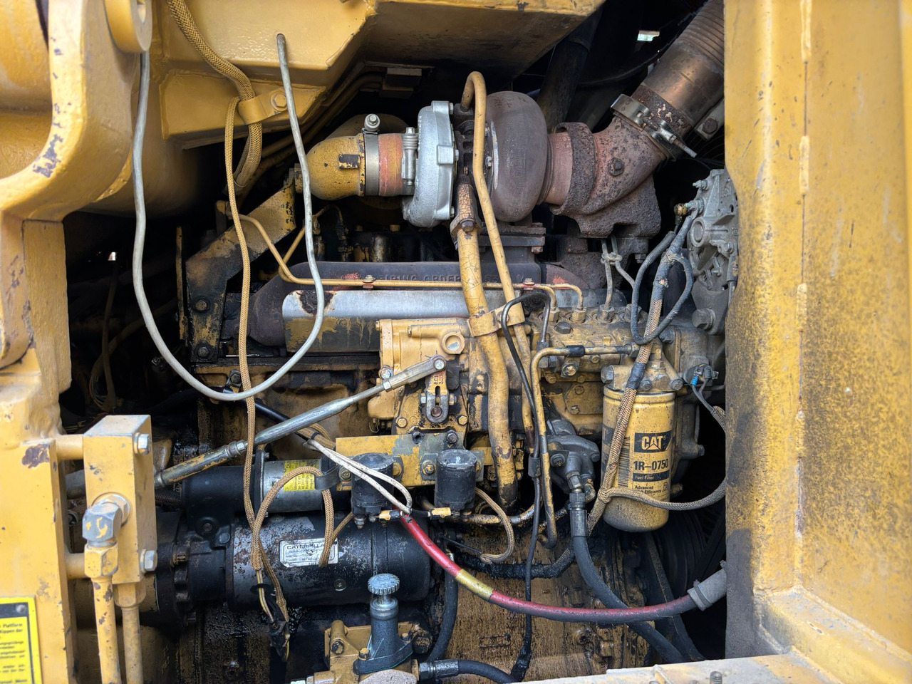 Bulldozer CATERPILLAR 963: photos 8 Bulldozer CATERPILLAR 963: photos 8